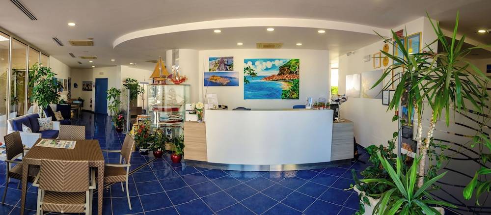 Astro Suite Hotel 1