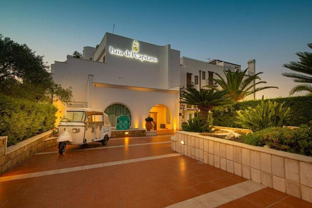 Hotel Baia Del Capitano 1