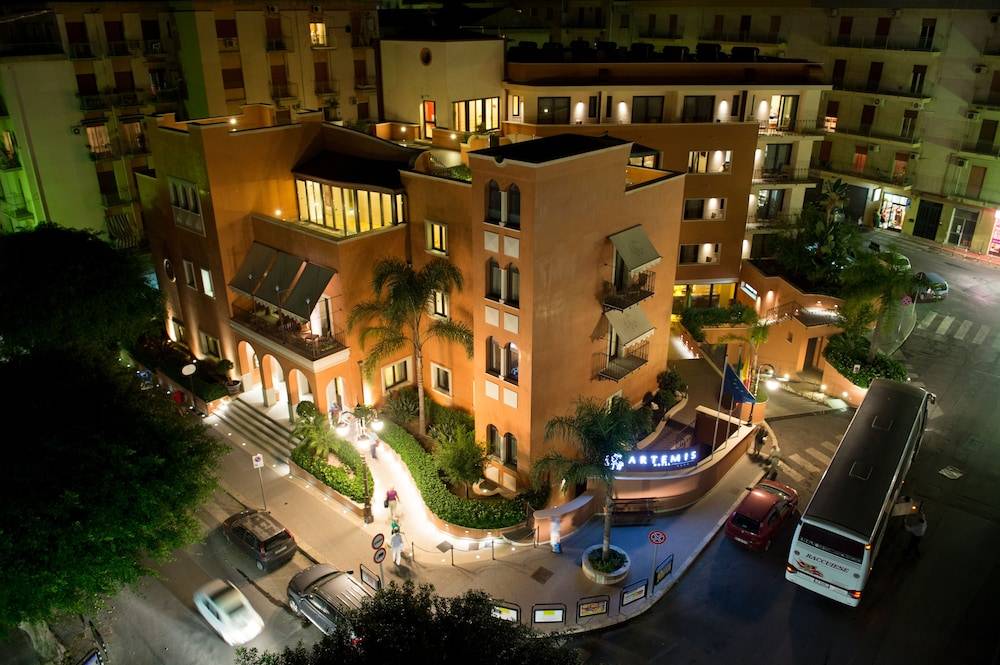 Artemis Hotel 1
