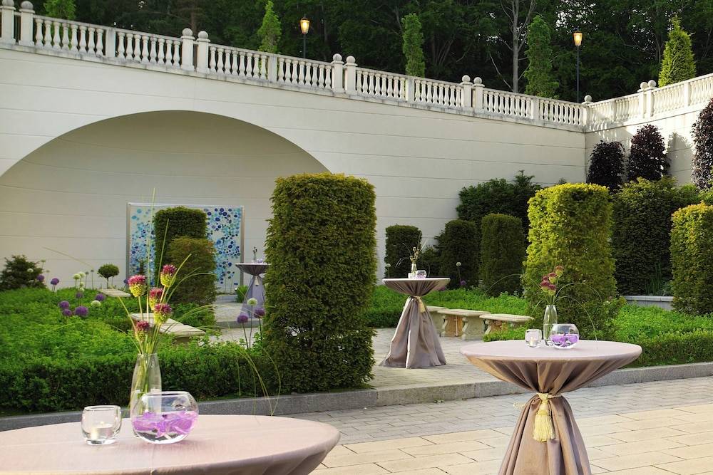 Powerscourt Hotel, Autograph Collection 2
