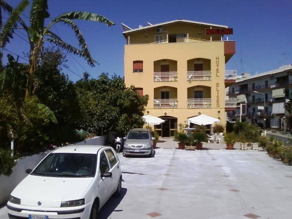 Hotel Eliseo 1