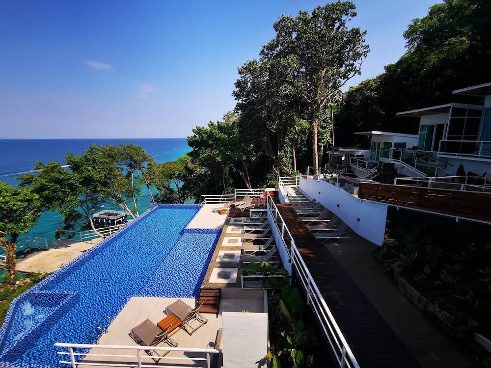 Alunan Resort 1