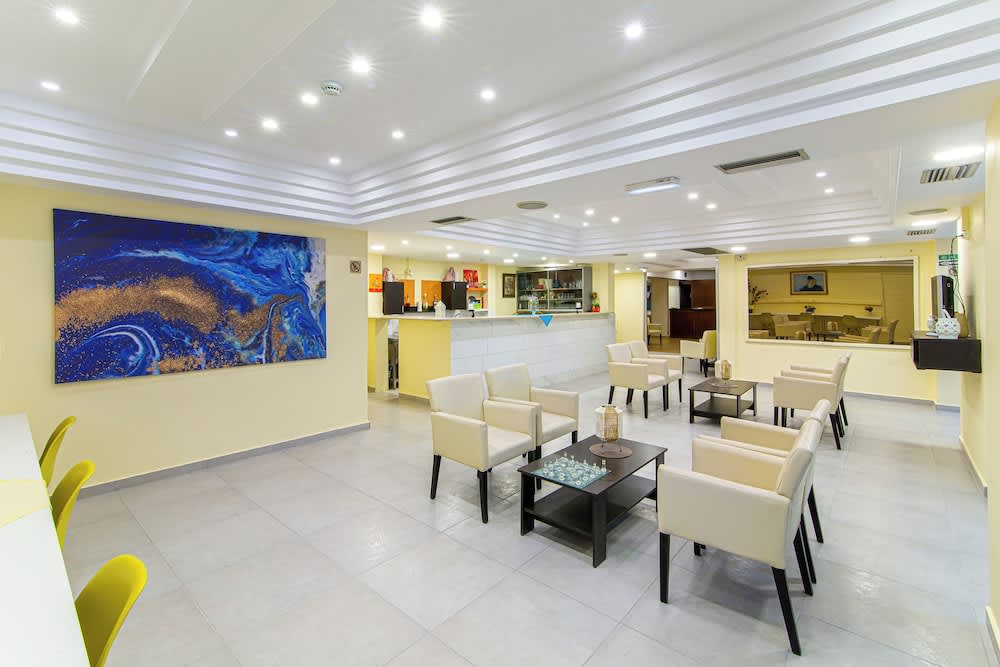 Triton Hotel 1