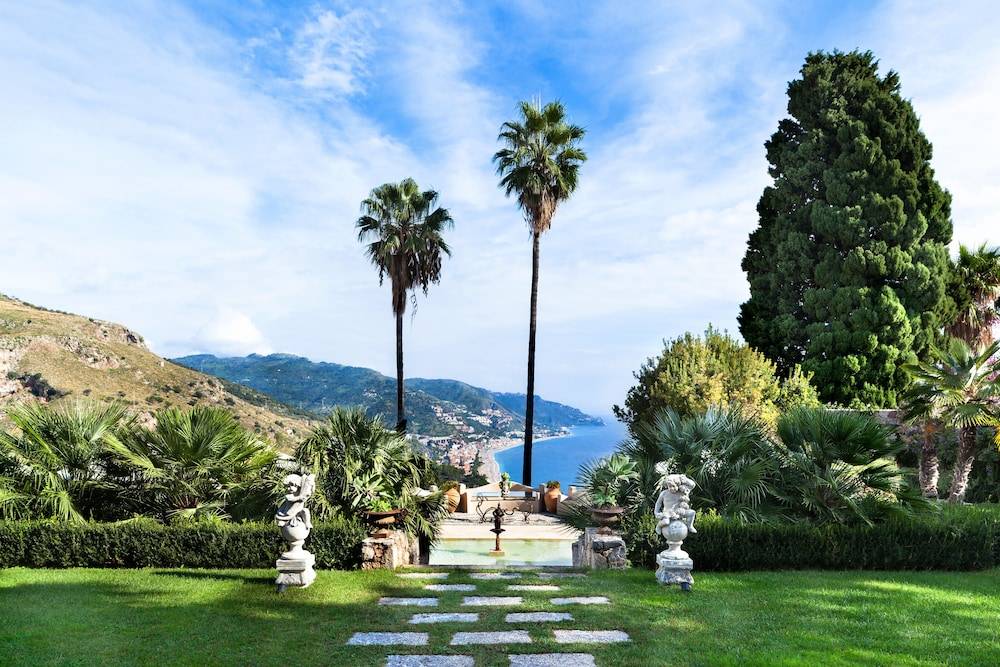 The Ashbee Hotel - The Leading Hotels of the World 1