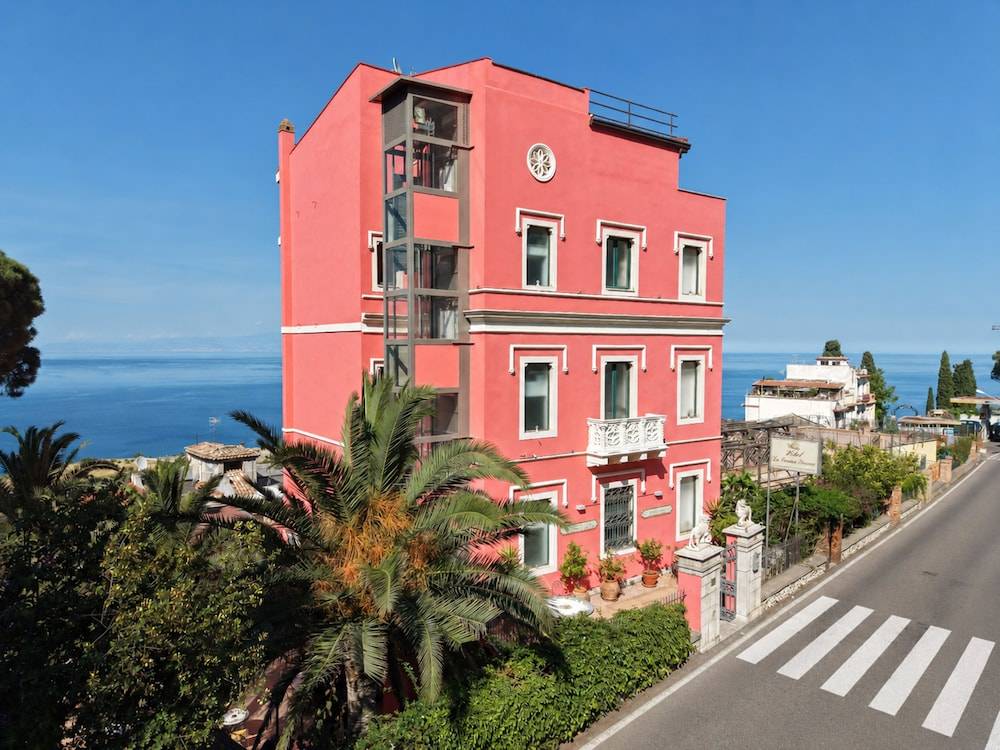 Hotel "La Pensione Svizzera" 1