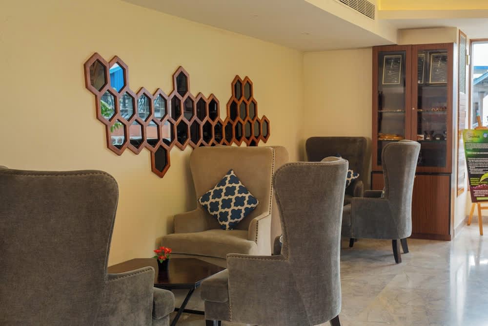 Coral Reef Hotel & Spa, Port Blair 2