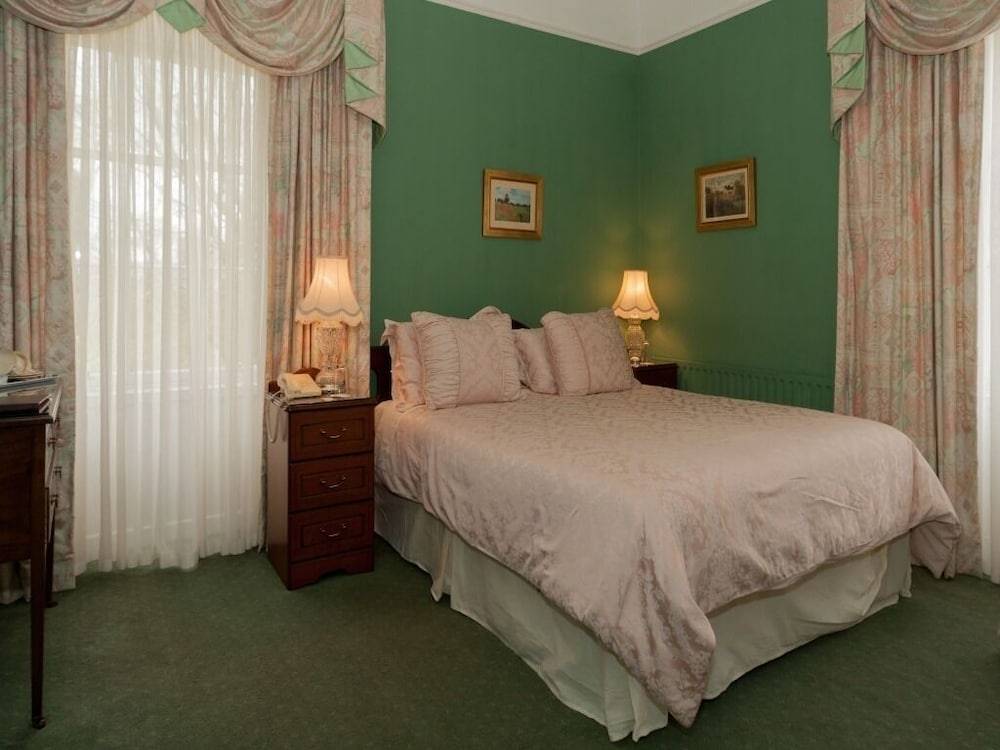 Ivyleigh House 1