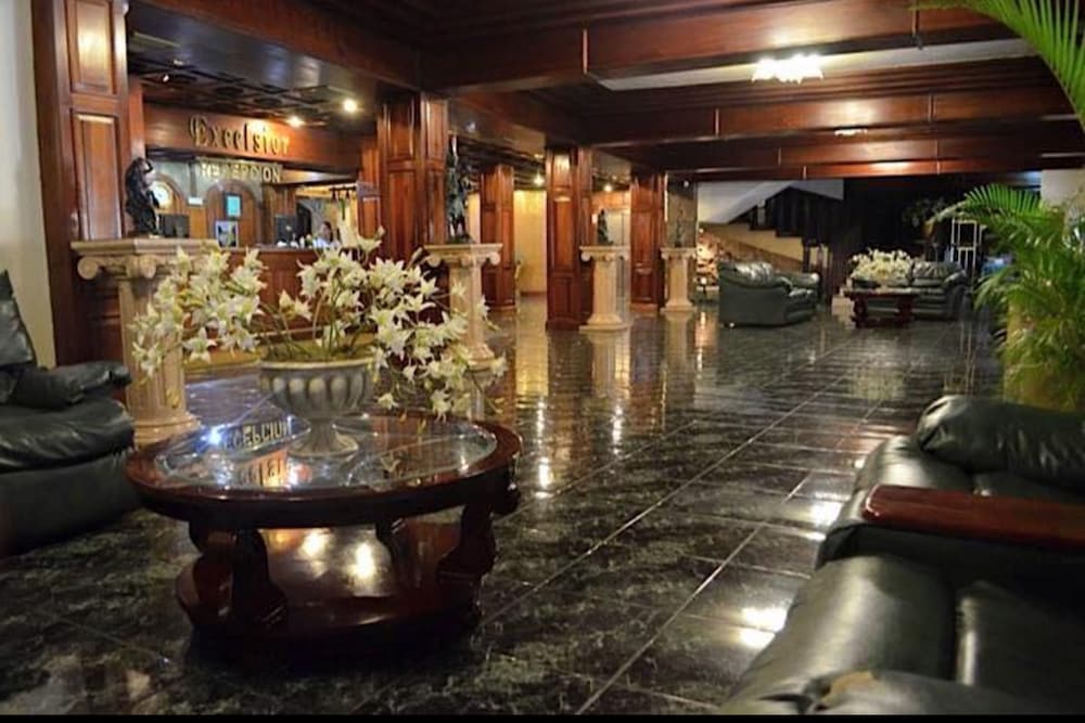 Hotel Excelsior 2