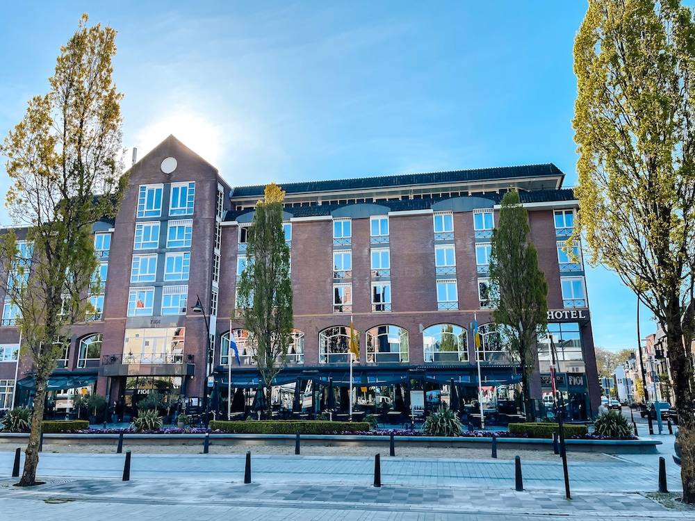 Hotel Theater Figi 1