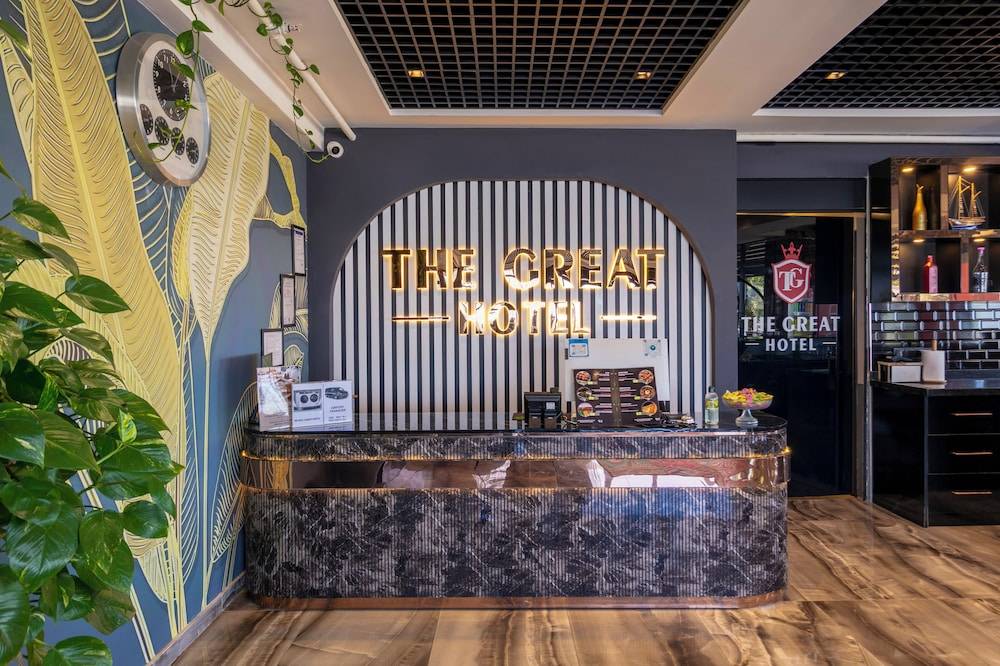 The Great Airport Hotel & Restaurant 2