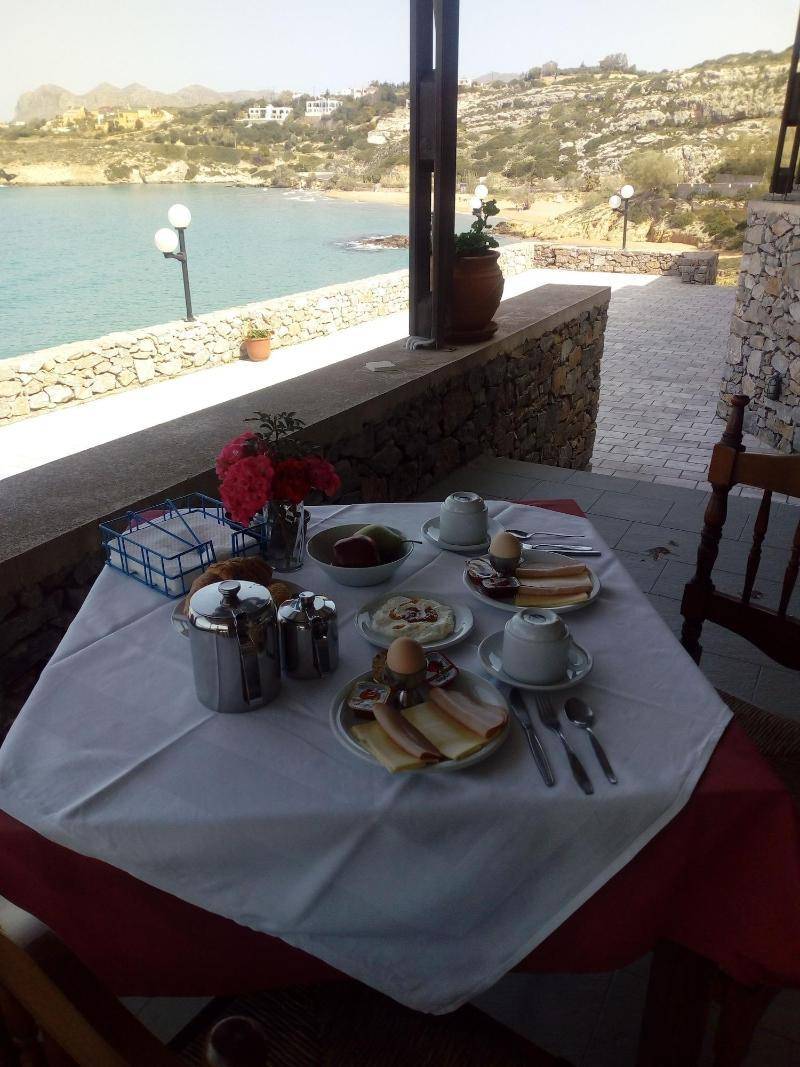 Lena Beach Hotel 1