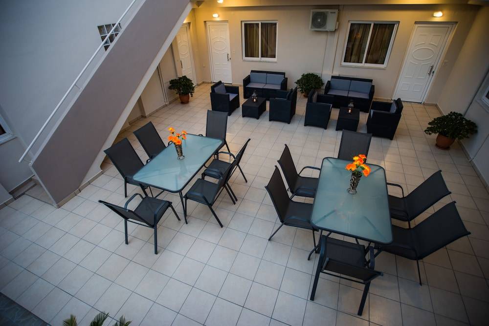 Naiades Luxury Apartments 2