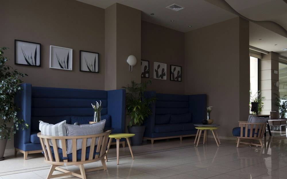 Hotel Avra by Smile hotels - Free Airport Shuttle 2