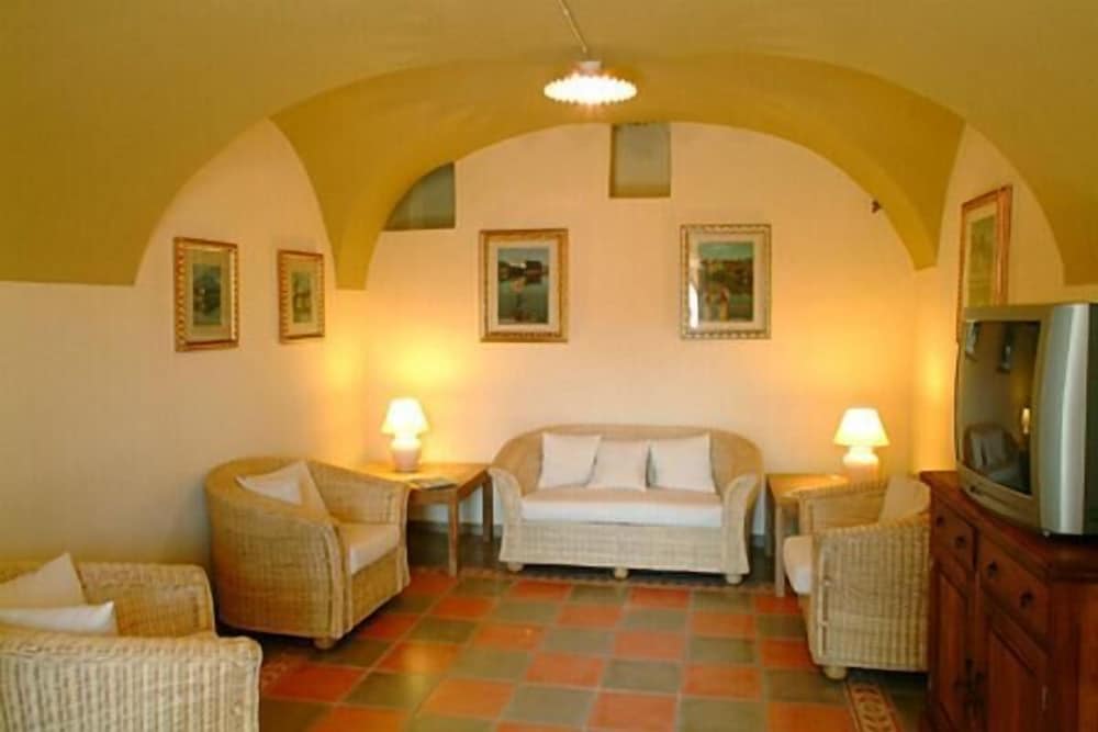 Corte Fiorita Albergo Diffuso 2