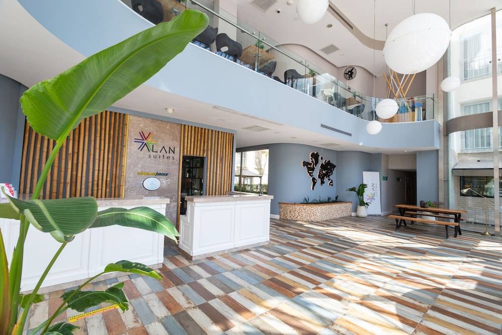 Alan Suites 2
