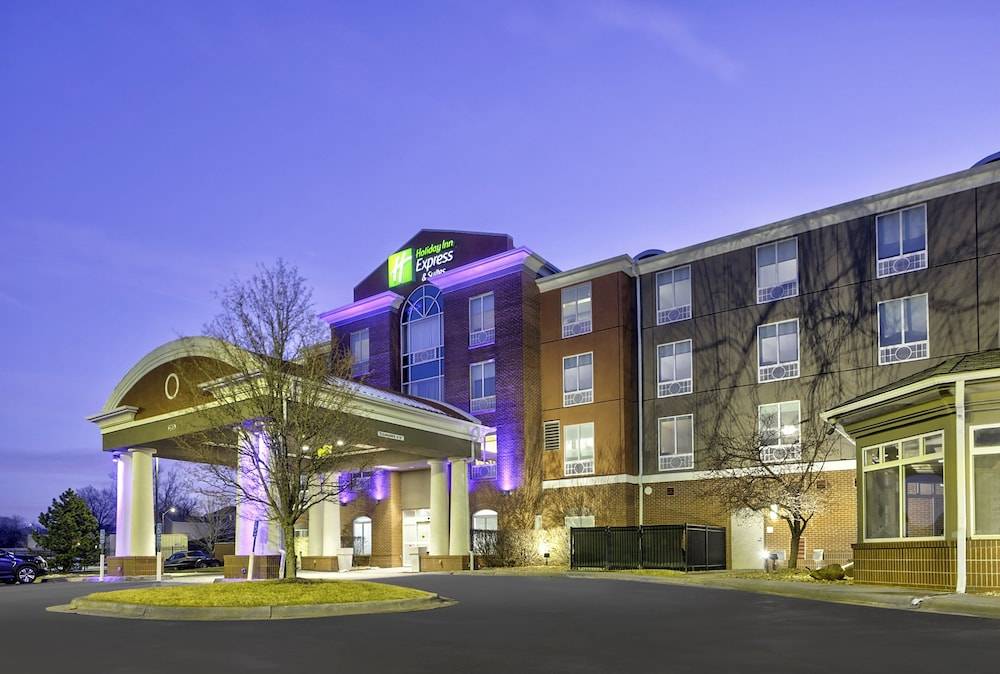 Holiday Inn Express & Suites KANSAS CITY-GRANDVIEW by IHG 1