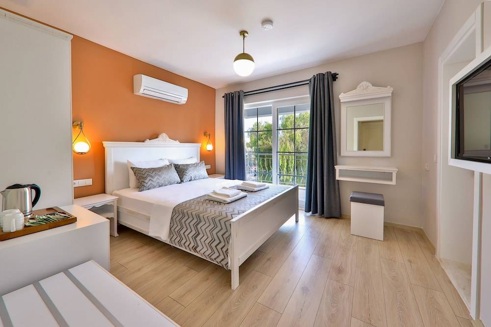 Lora Kas Otel 1