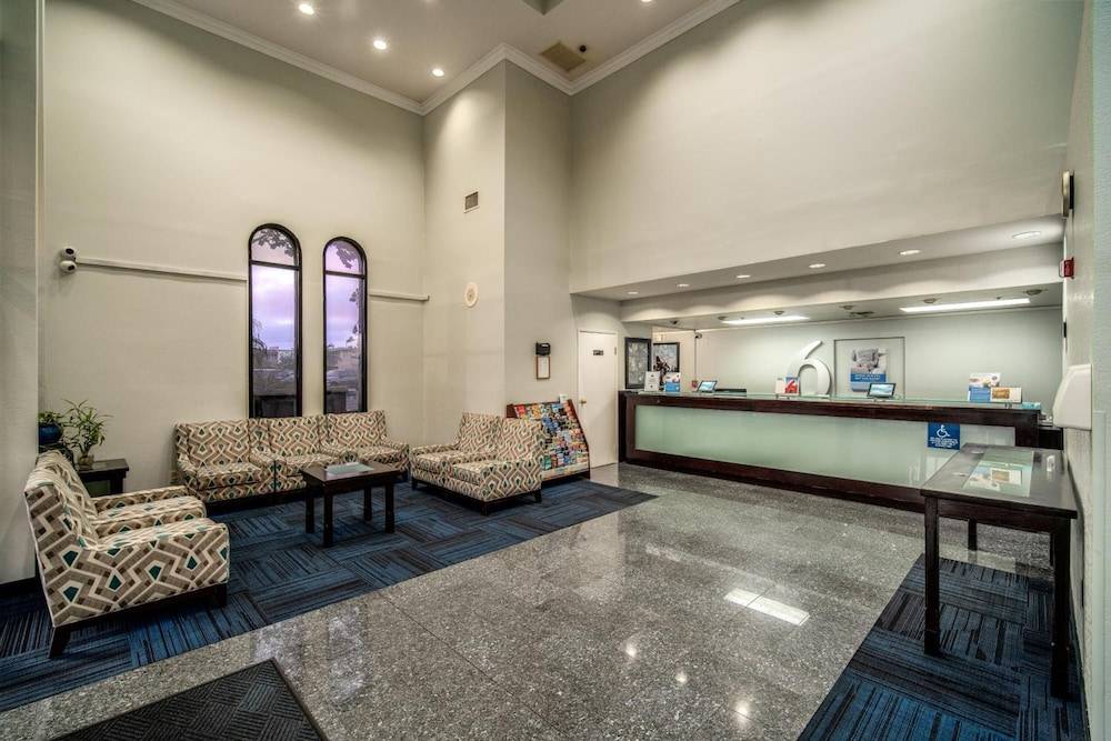 Studio 6 Suites Lawndale, CA South Bay 2