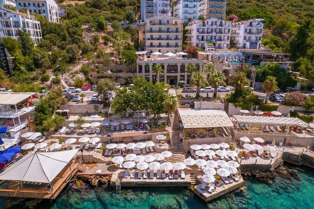 Hera Hotel 1