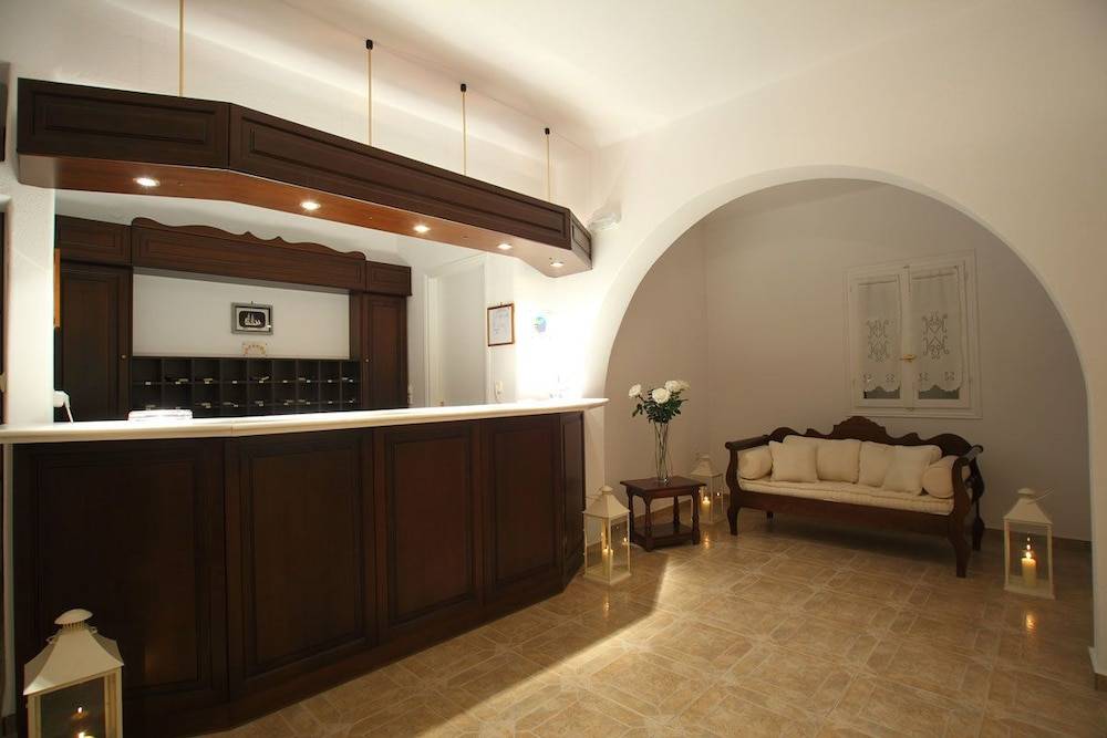 Paros Inn Seafront by GHH 2