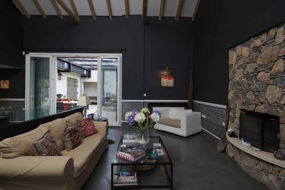 Varaba Country House 1
