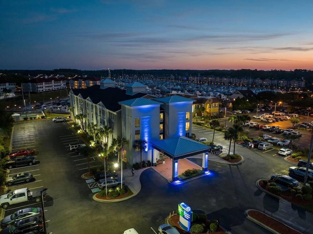 Holiday Inn Express & Suites N. MYRTLE BEACH-LITTLE RIVER by IHG 1