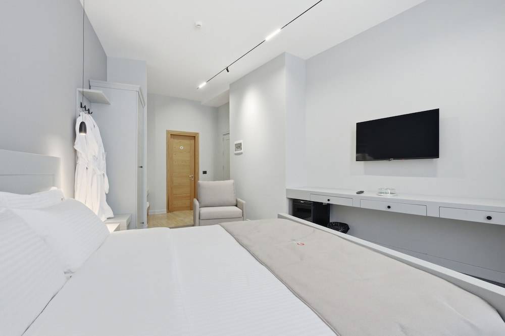 Cela Hotel 2