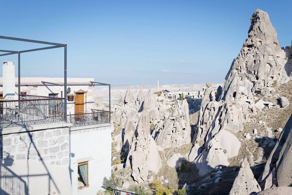 Hermes Cave Hotel 2