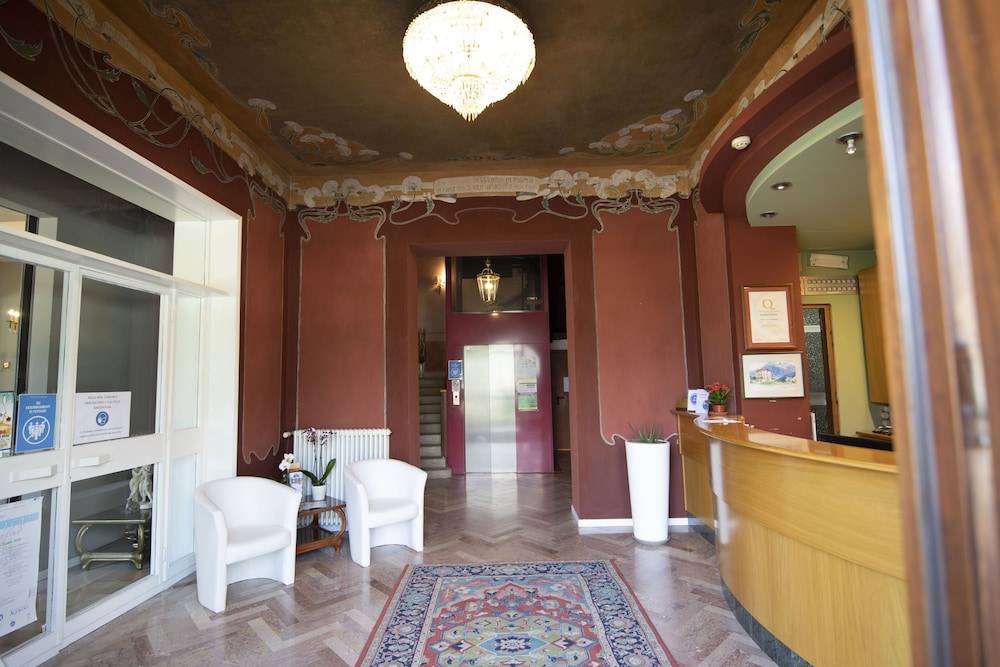 Hotel Villa Imperina 2