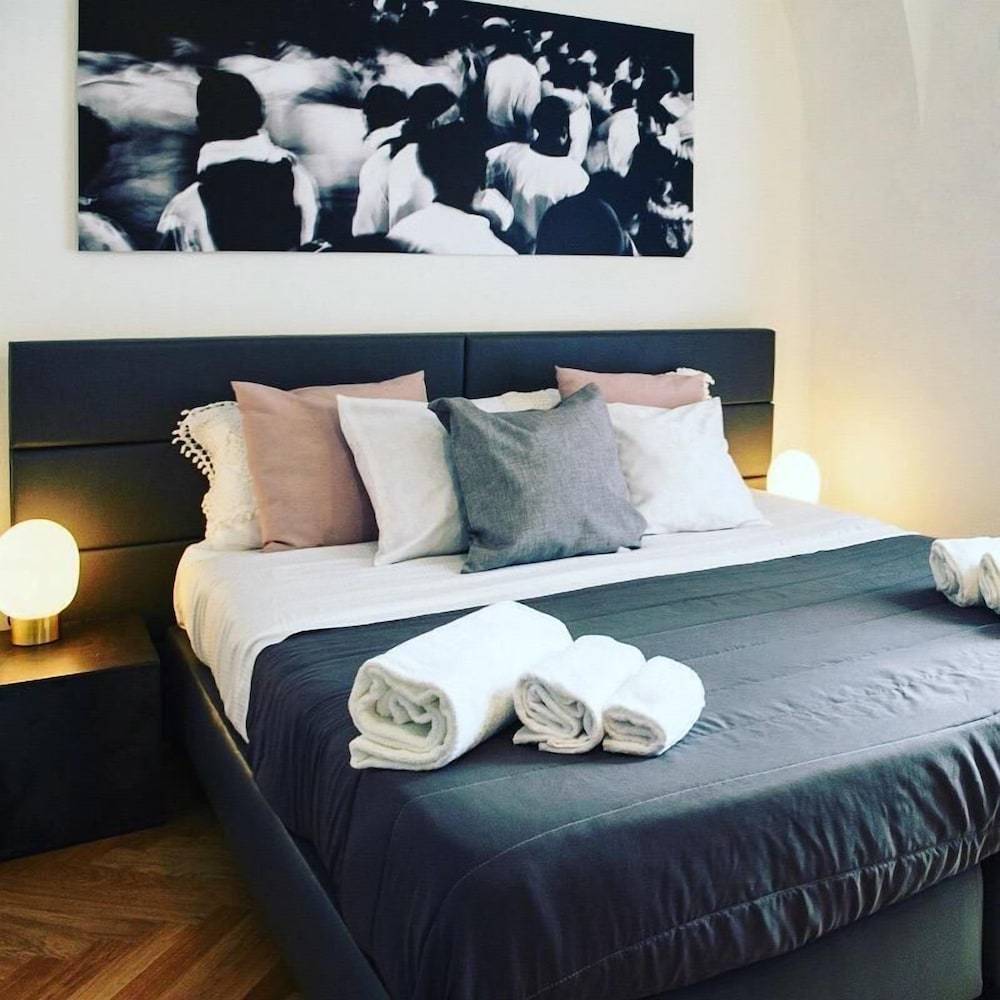 Agatha Hotel 2