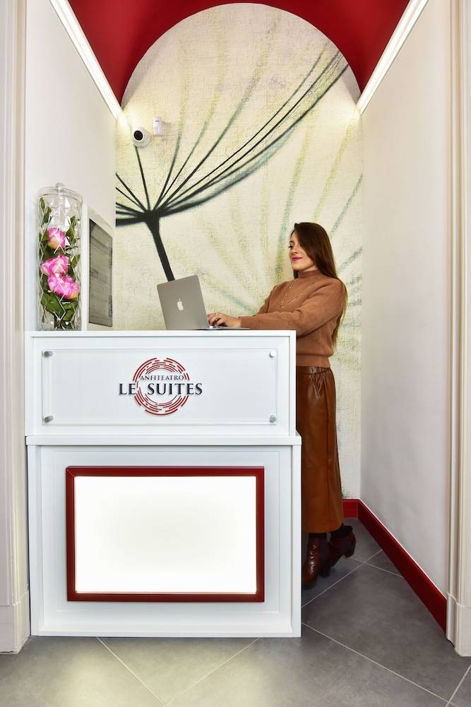 ANFITEATRO LE SUITES 2