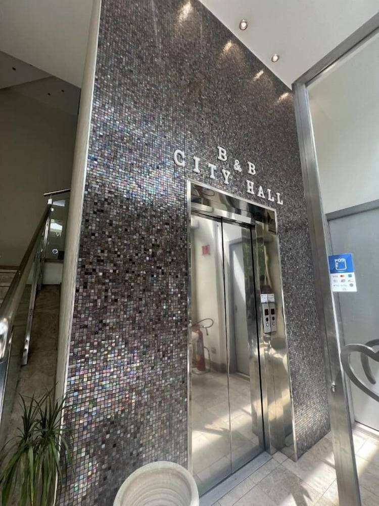 City Hall 1