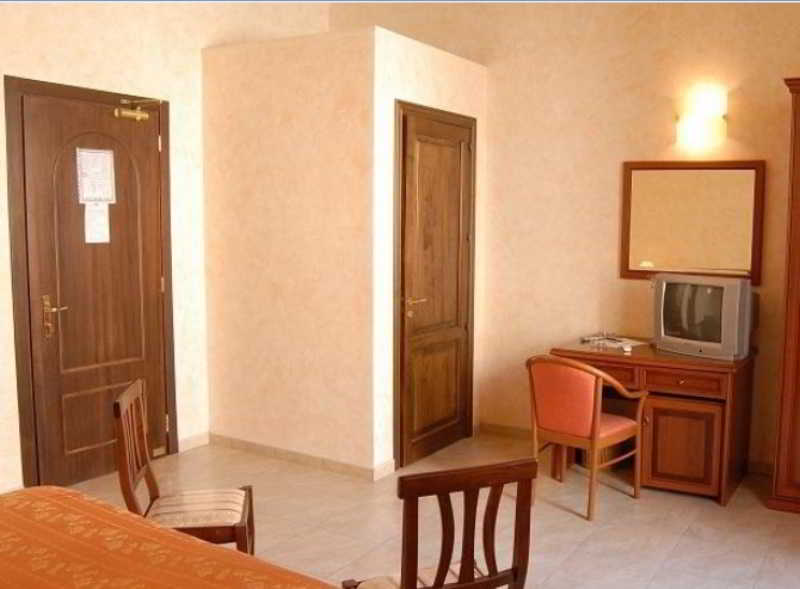 Hotel Gresi 2