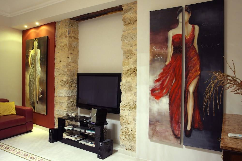 Abatellis Luxury 2