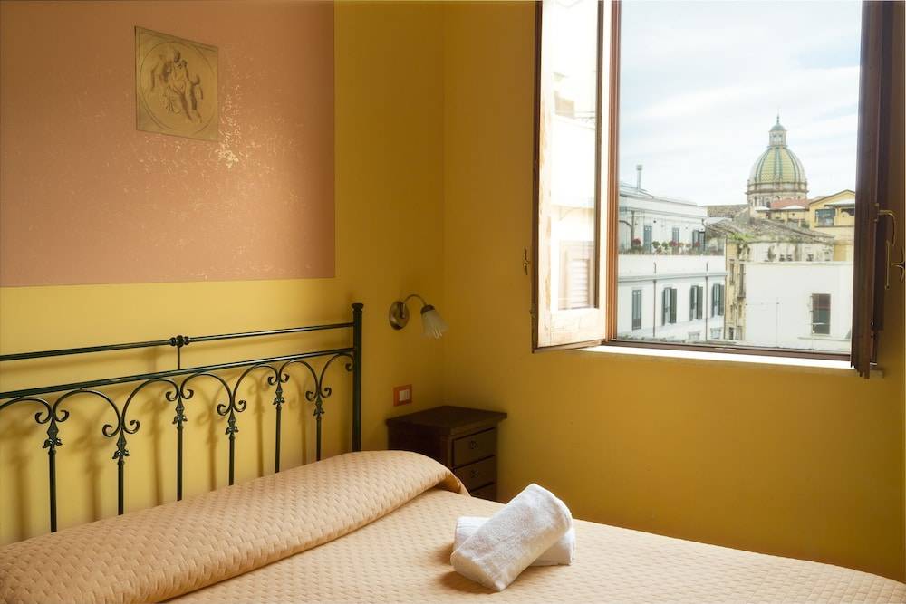 Hotel Columbia 1