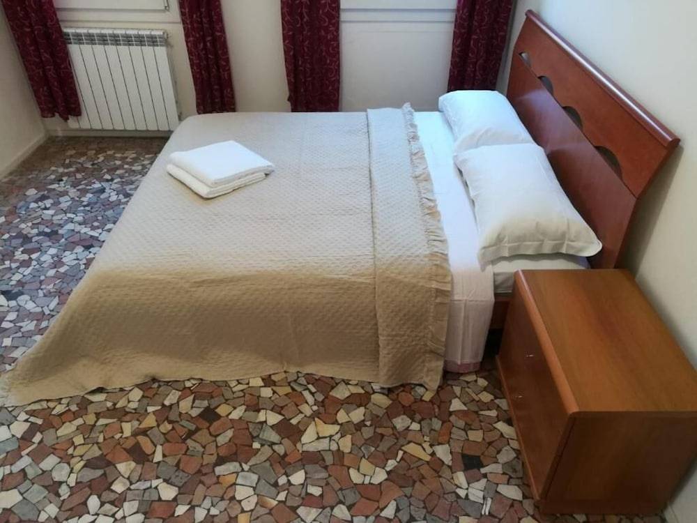 Venice Cityview Guesthouse 2
