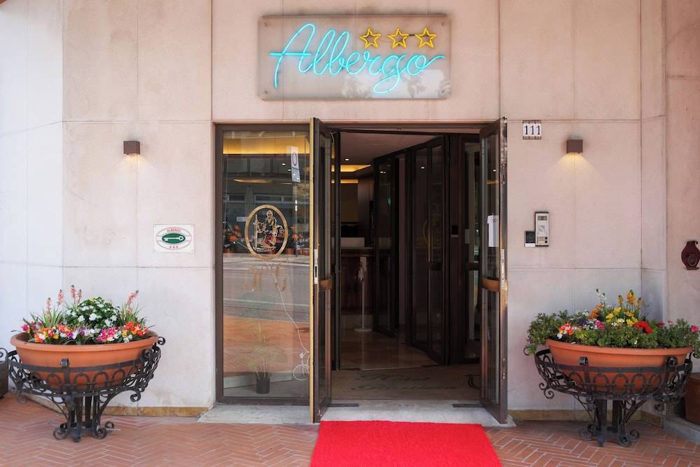 Hotel alla giustizia 1