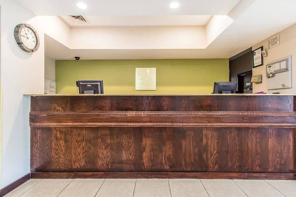 Quality Inn & Suites 2