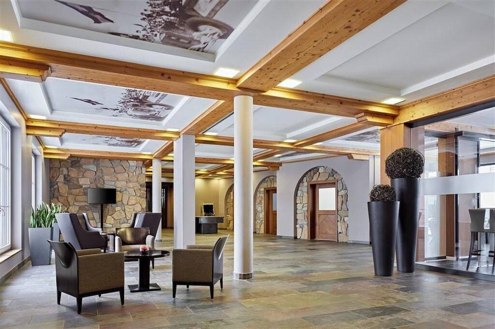 Nürburgring Motorsport Hotel 2