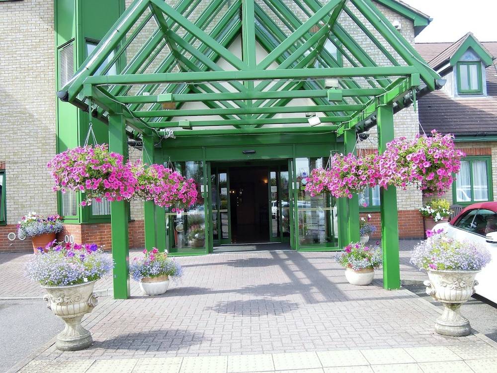 Best Western Plus Bentley Hotel 2