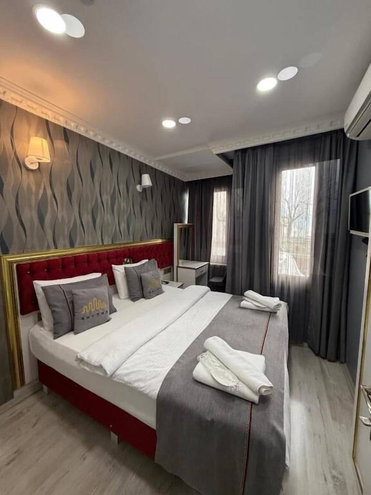RHYTHM HOTEL 1