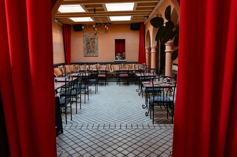 Village Naturiste Cap d'Agde Hôtel Libertin Location Studio Club Riad 5 2