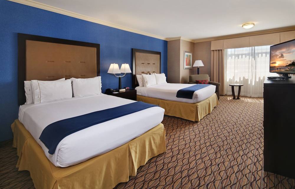 Holiday Inn Express PORT HUENEME by IHG 1