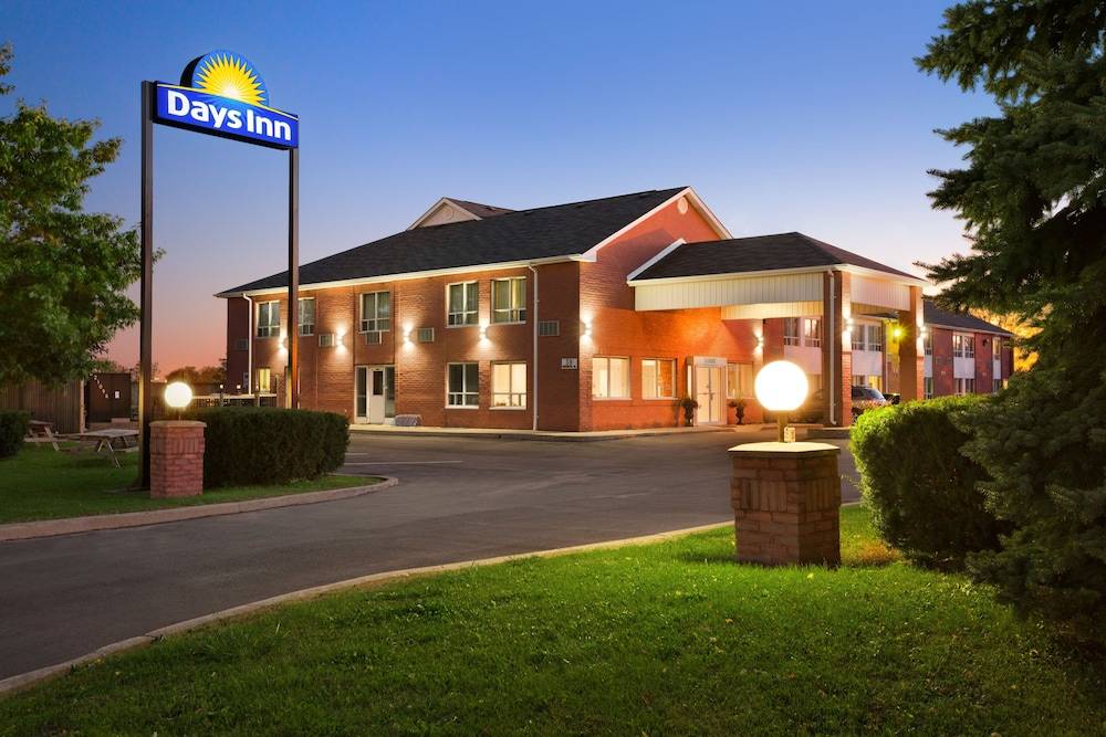 Days Inn by Wyndham Stouffville 1