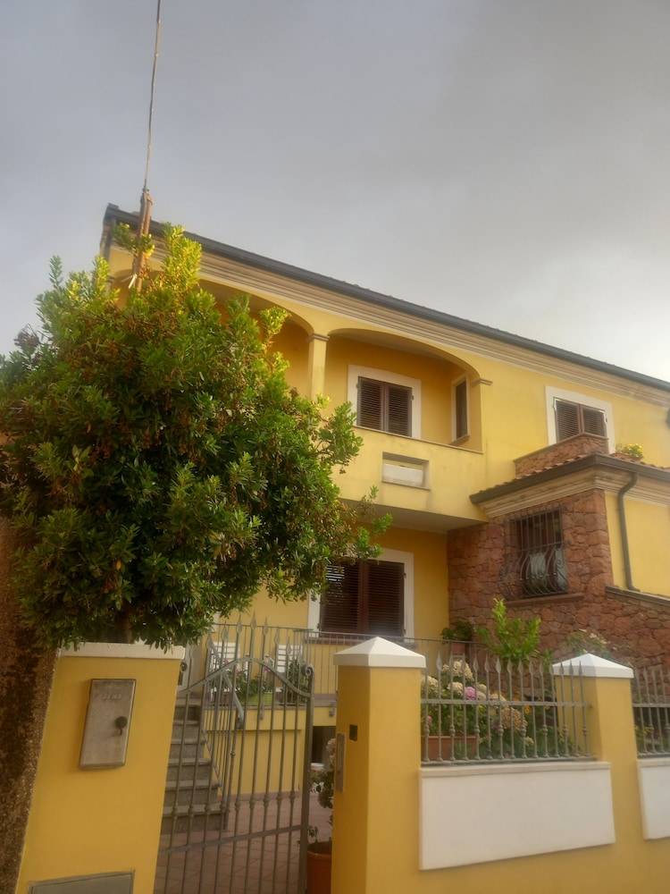 ROOMS IN SARDINIA RELAX, La casa delle fate 1