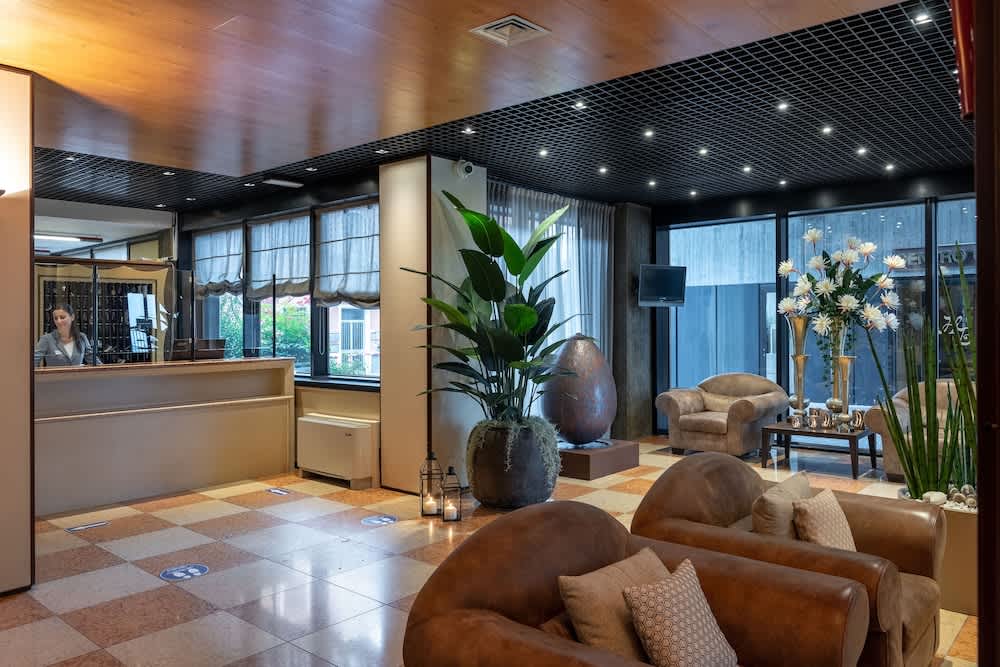 Hotel Leopardi 2