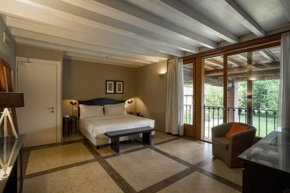 Santellone Lifestyle Resort 1