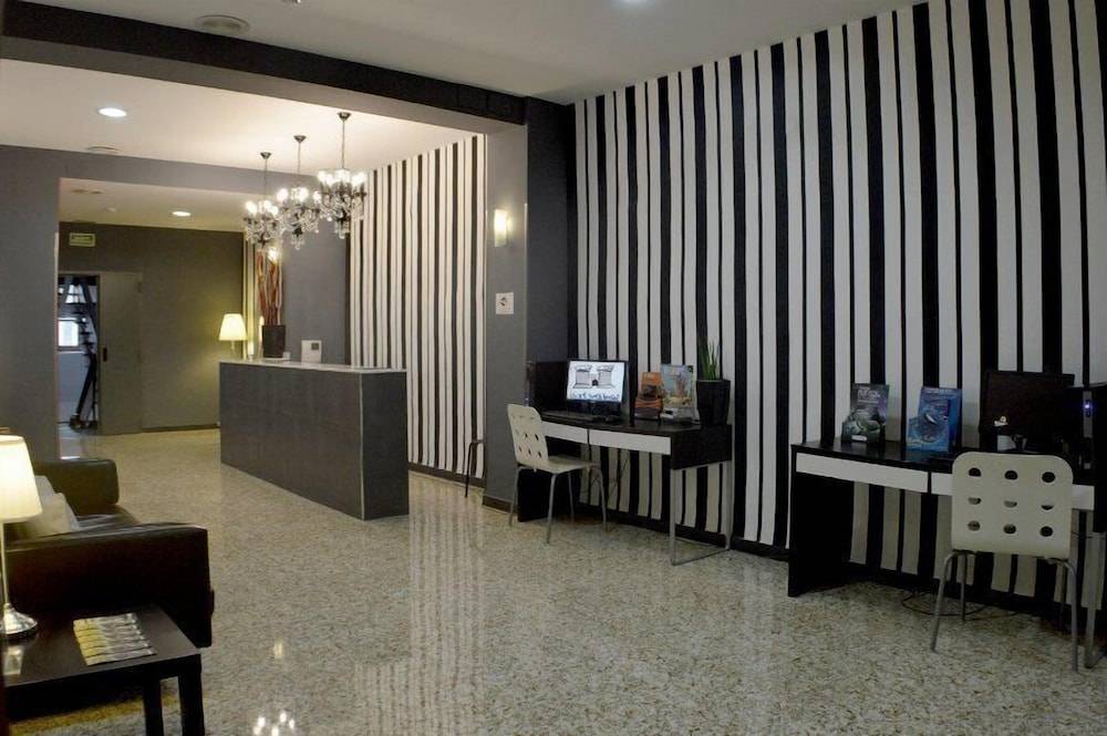 Quart Youth Hostel & Apartments 2
