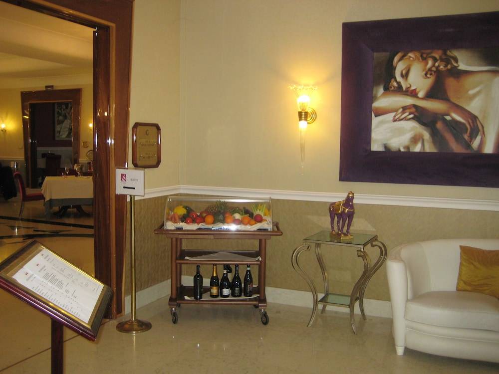 Hotel & Meeting Centergross 2