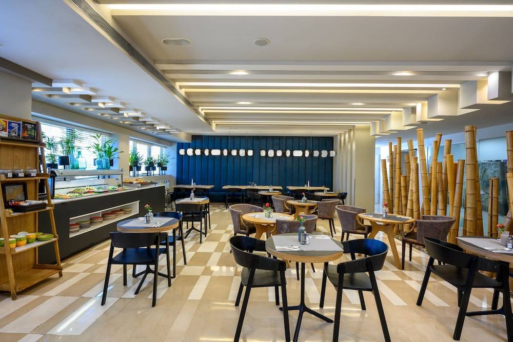 Sadot Hotel Ben Gurion Airport - an Atlas Boutique Hotel 1